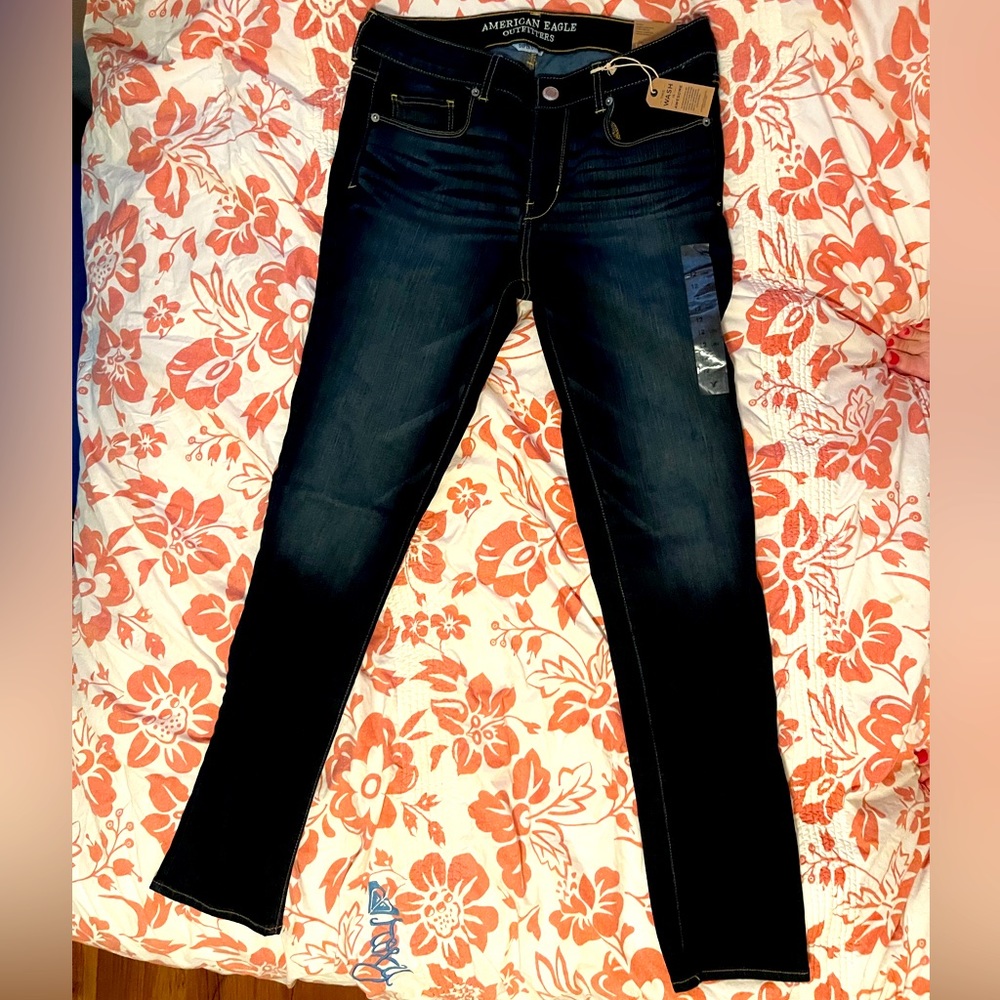 NWOT American eagle, dark denim jeans size 12 long super skinny stretch low rise
